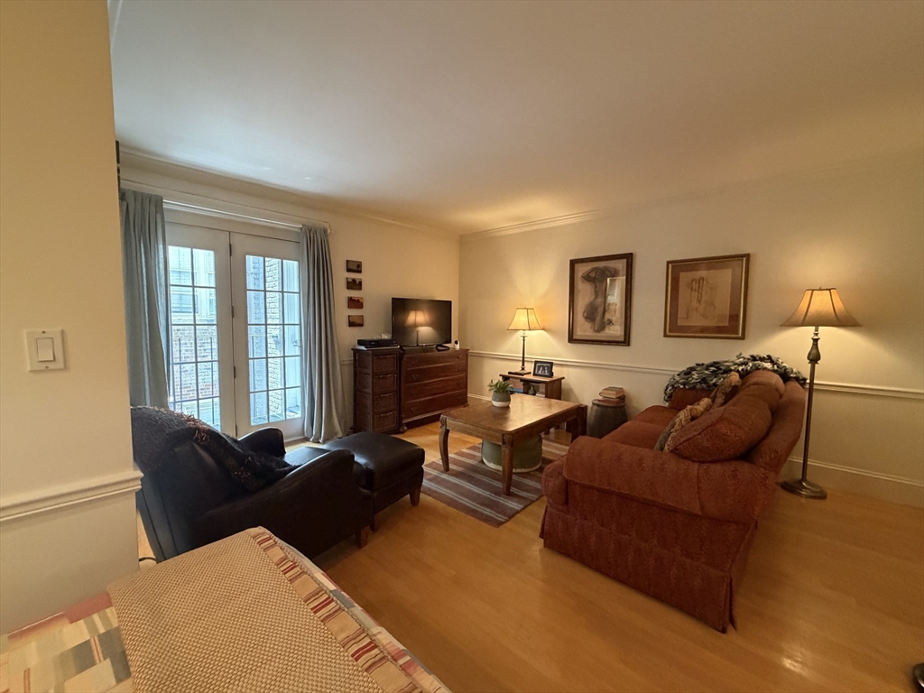 20 Lime Street, Unit 32 Boston, MA 02108 - Photo 8 of 15