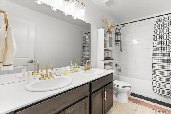 $675,000 | 409 Overbrook Lane, Longmont, CO 80504