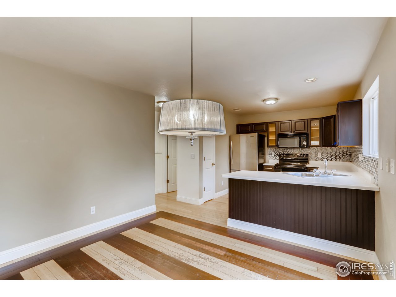 1362 Trail Ridge Road Longmont, CO 80504 - Photo 12 of 33