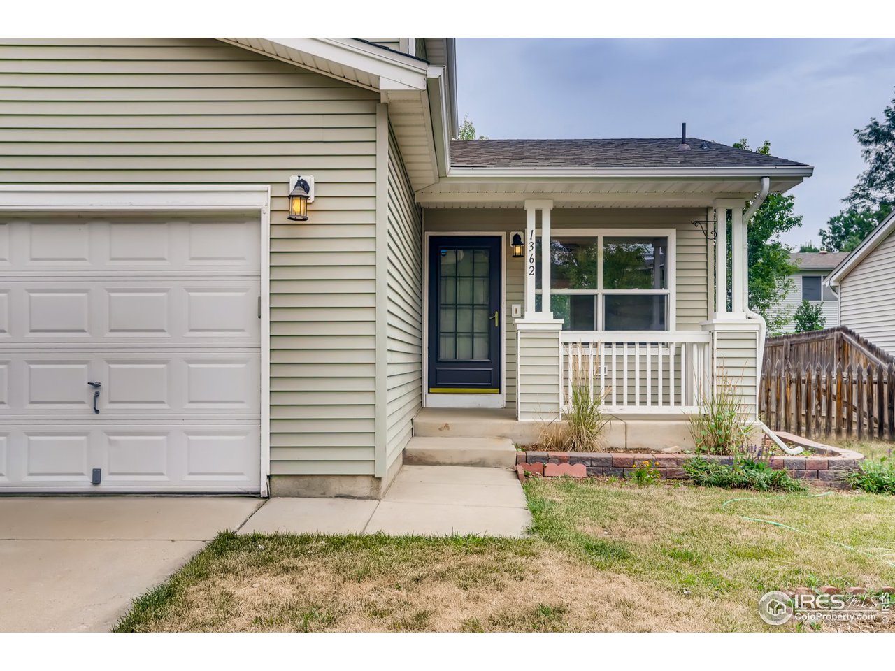 1362 Trail Ridge Road Longmont, CO 80504 - Photo 2 of 33