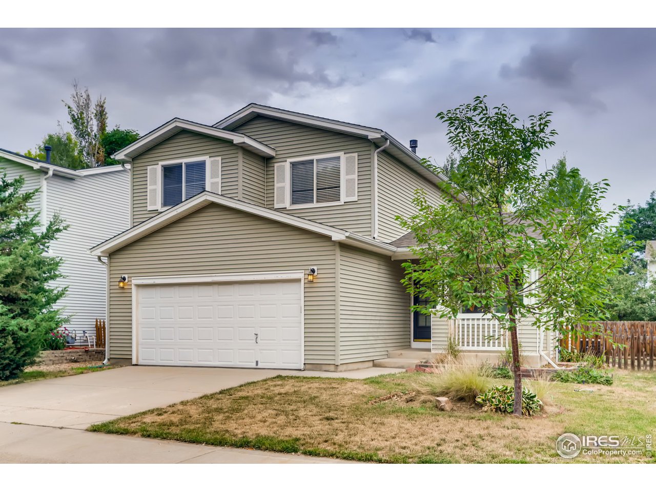 1362 Trail Ridge Road Longmont, CO 80504 - Photo 4 of 33