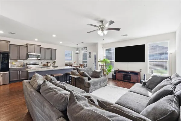 $374,900 | 2905 Skinner Drive, Lorena, TX 76655