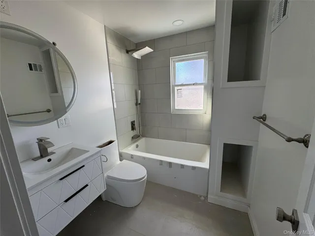 $600,000 | 113 Woodland Avenue, Unit A, New Rochelle, NY 10805