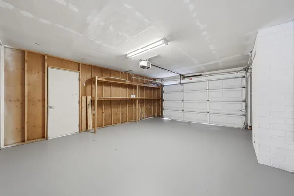 $2,500 | 3540 East Voltaire Avenue, Phoenix, AZ 85032