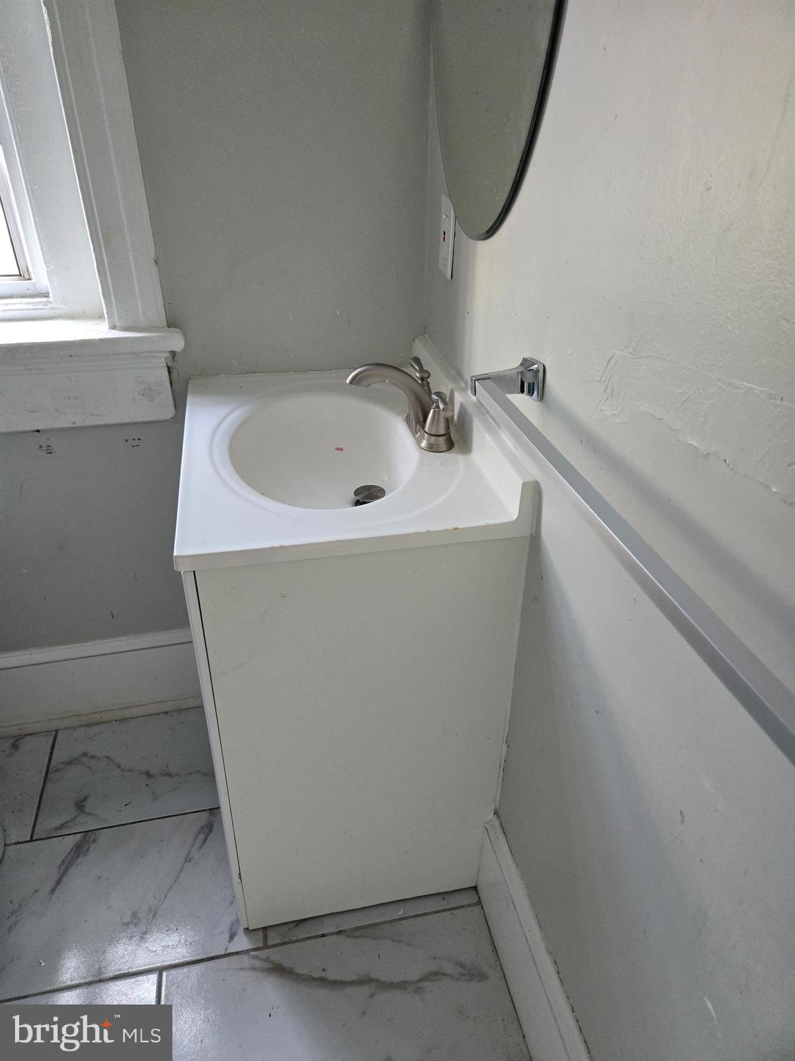 1031 Hyatt Street Chester, PA 19013 - Photo 8 of 13