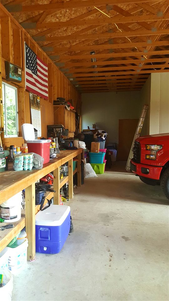 9931 South Littlefield Road Blanchard, MI 49310 - Photo 35 of 37 1822346-34.JPG