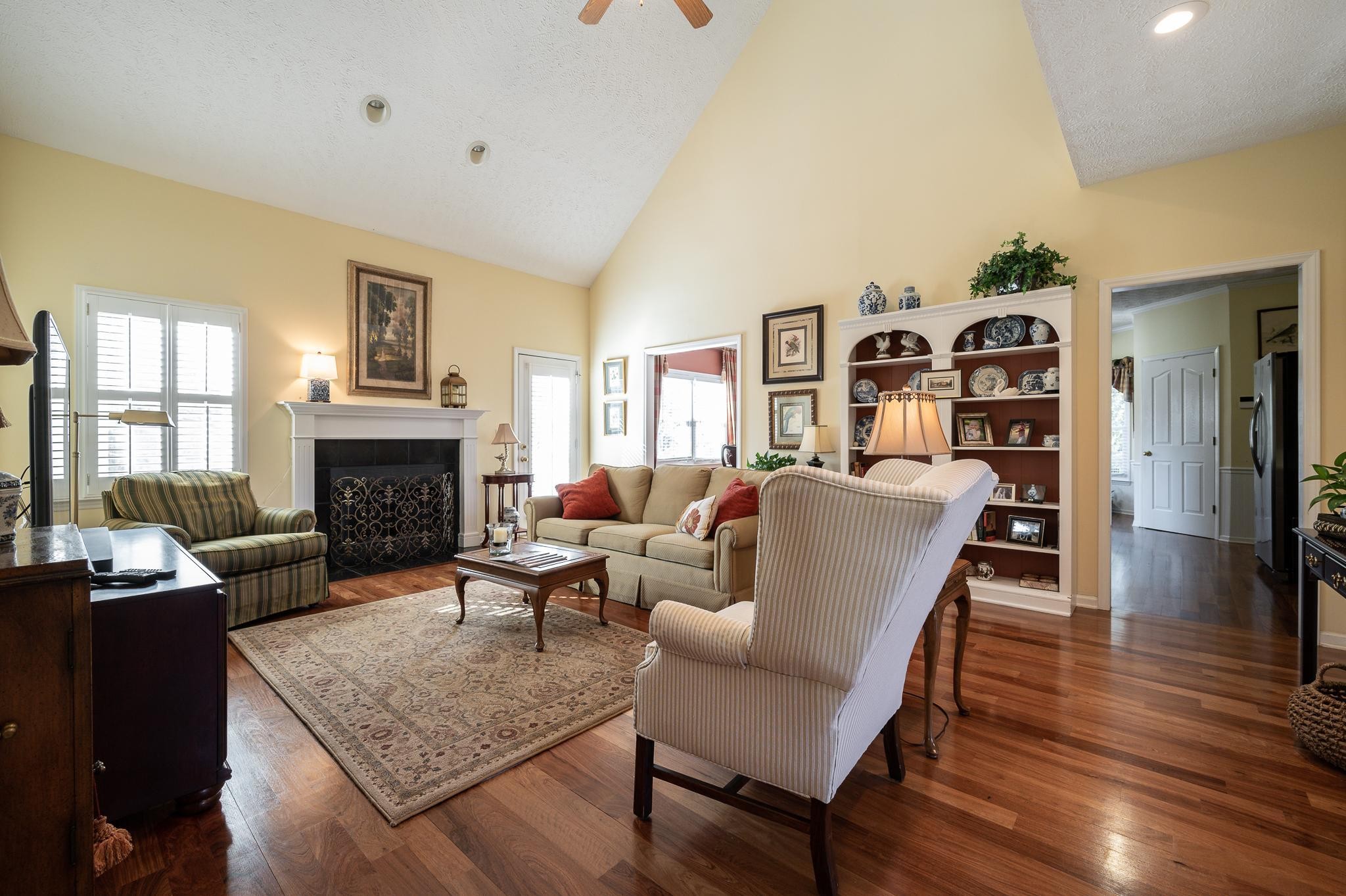2407 Taylor Close Murfreesboro, TN 37130 - Photo 7 of 42 a living room with furniture fireplace and window