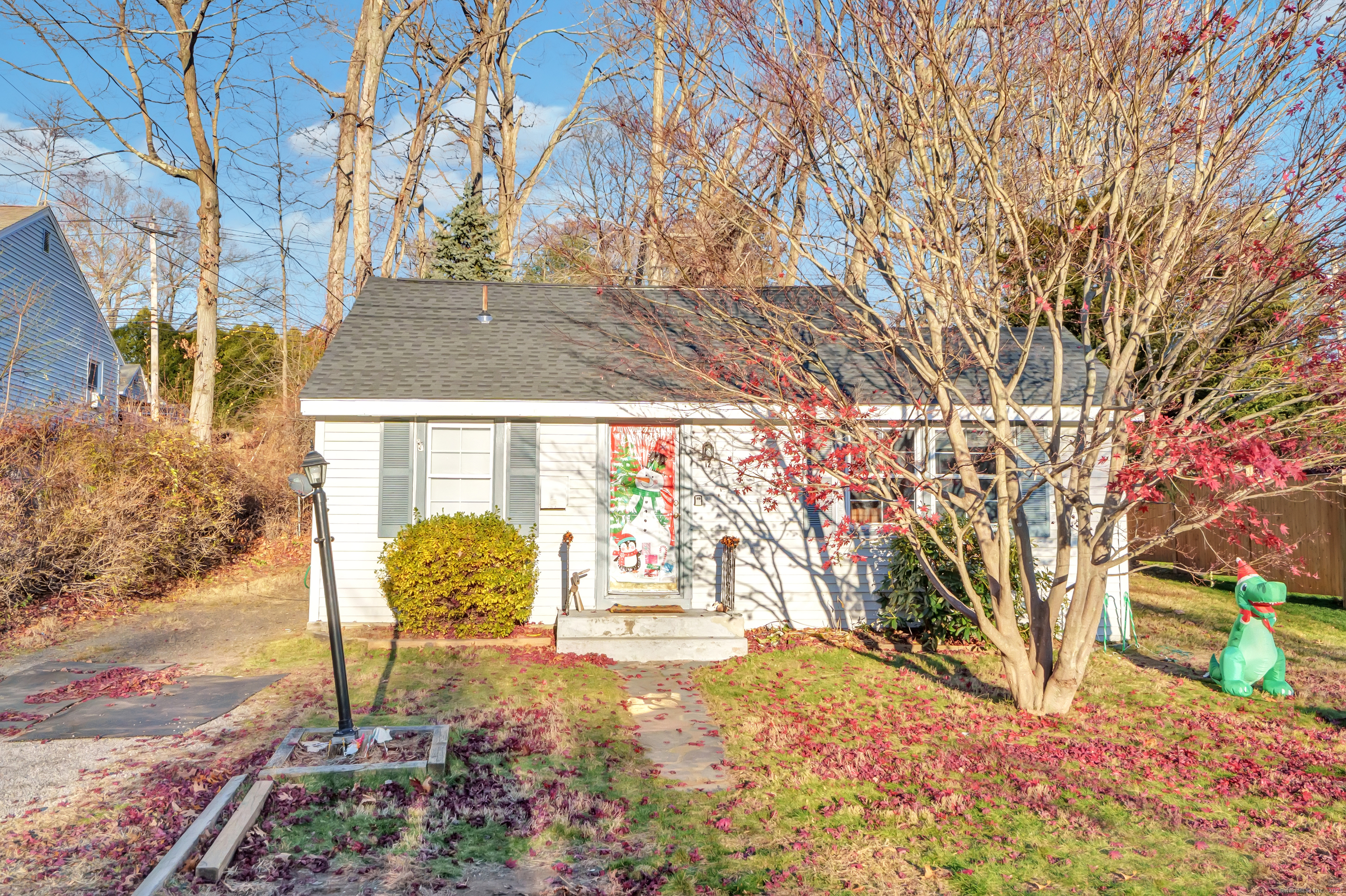 12 Hale Road East Hampton, CT 06424 - Photo 1 of 27