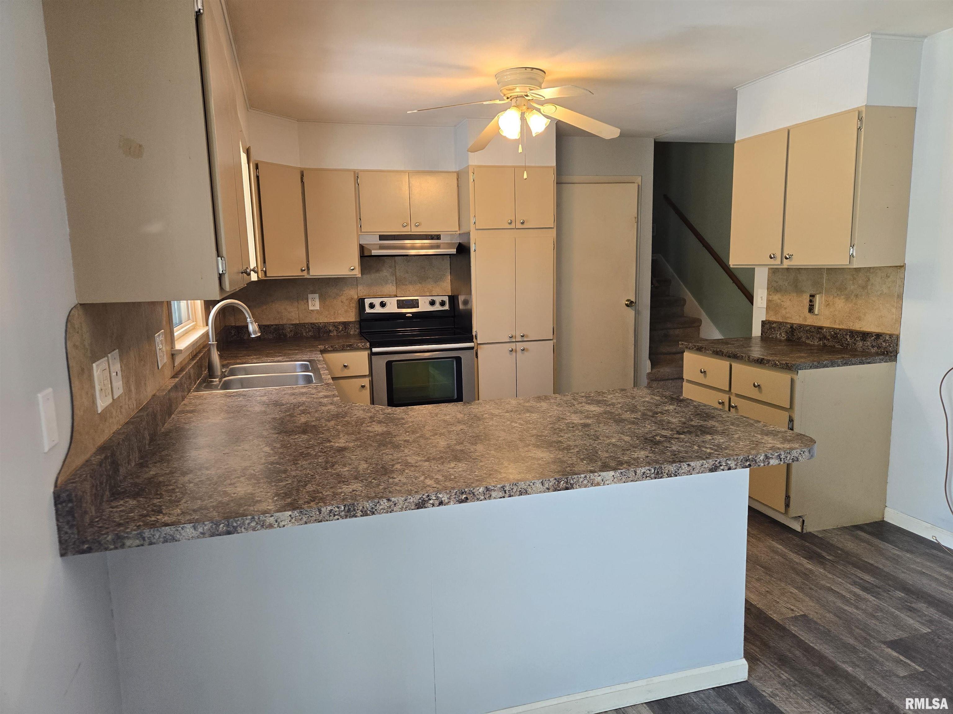 513 South Marion Street Carthage, IL 62321 - Photo 17 of 43