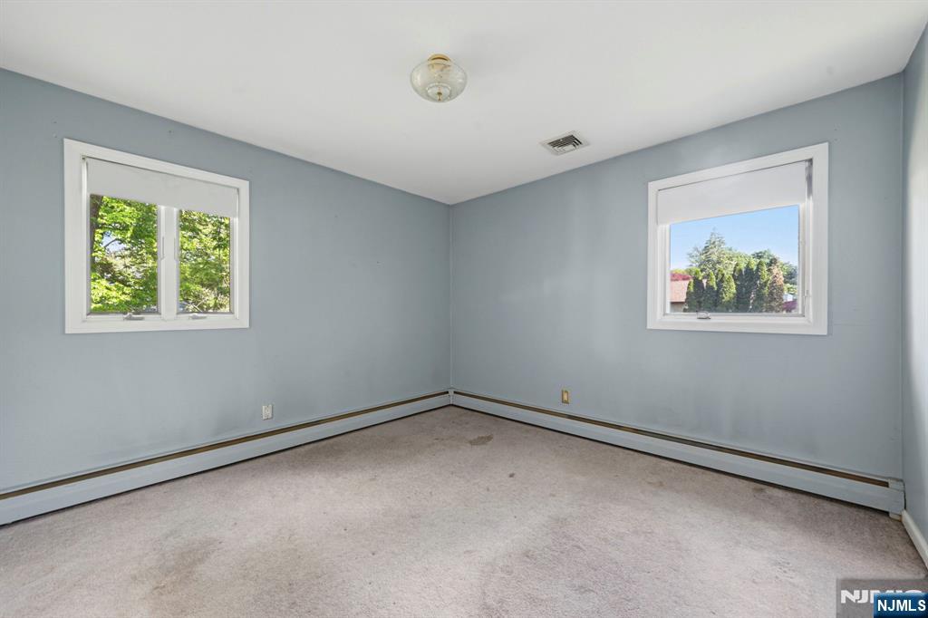111 Deerfield Road Wayne, NJ 07470 - Photo 11 of 24