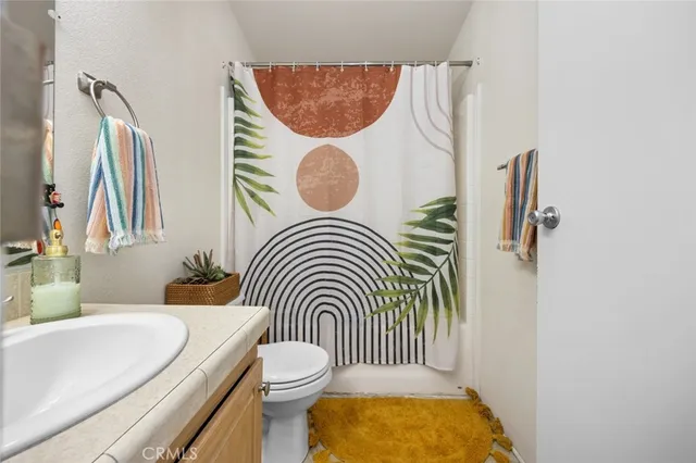 $219,900 | 129 Colombo Lane, Tustin, CA 92780