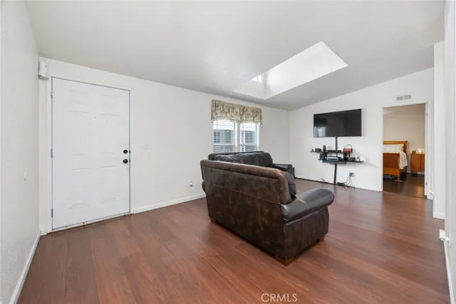 $219,900 | 129 Colombo Lane, Tustin, CA 92780