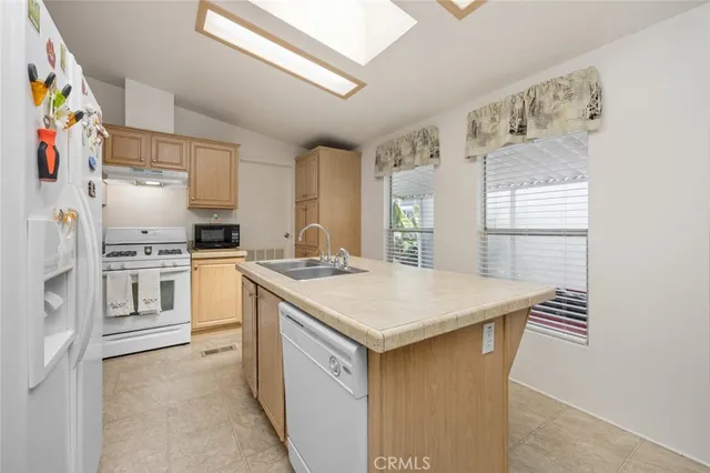 $219,900 | 129 Colombo Lane, Tustin, CA 92780