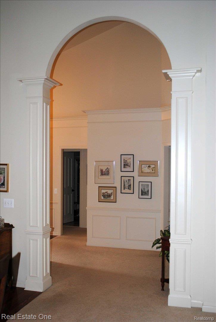 646 Telya Ridge, Unit 26 Milford, MI 48381 - Photo 2 of 15 arch passages