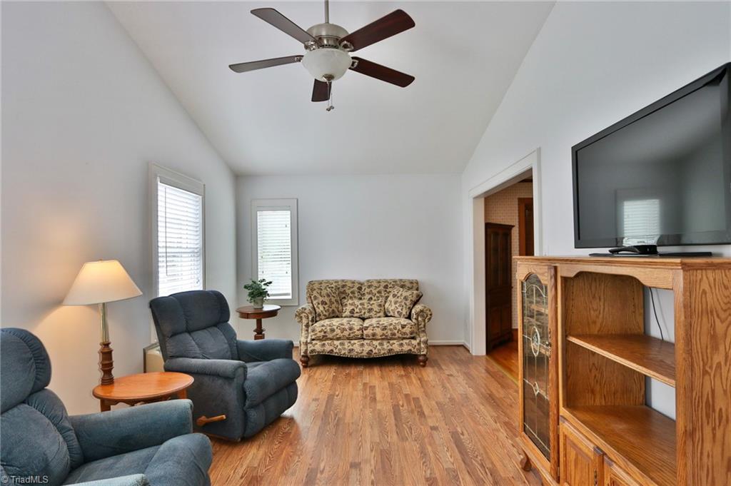 142 Hudson Street Elkin, NC 28621 - Photo 11 of 47 Gallery Image 11