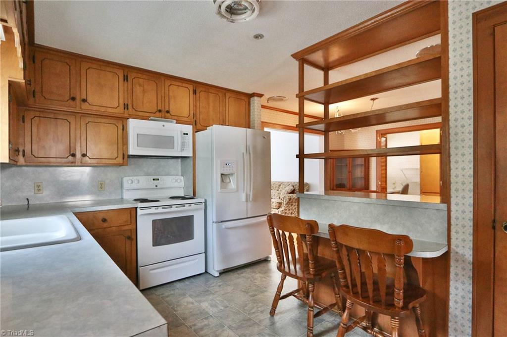 142 Hudson Street Elkin, NC 28621 - Photo 18 of 47 Gallery Image 18
