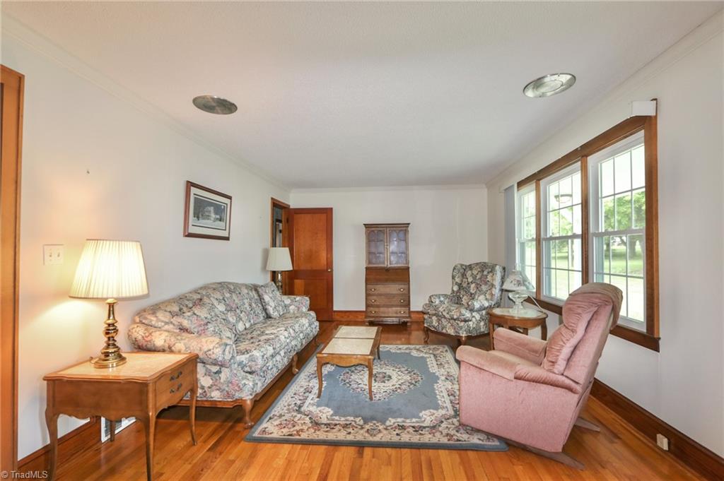 142 Hudson Street Elkin, NC 28621 - Photo 20 of 47 Gallery Image 20