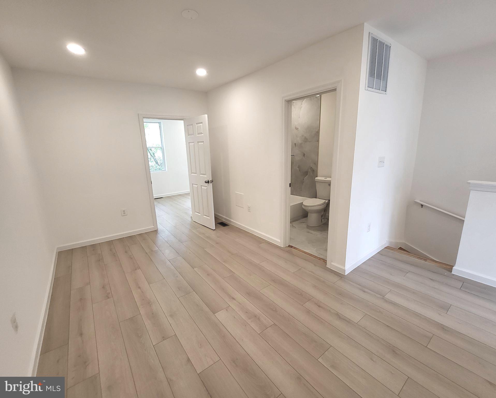 562 24th Street Northeast Washington, DC 20002 - Photo 16 of 41 2nd Floor: Living Area