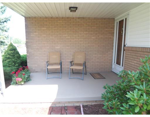 905 Wilhelm Road Hermitage, PA 16148 - Photo 2 of 5 Exterior Front.