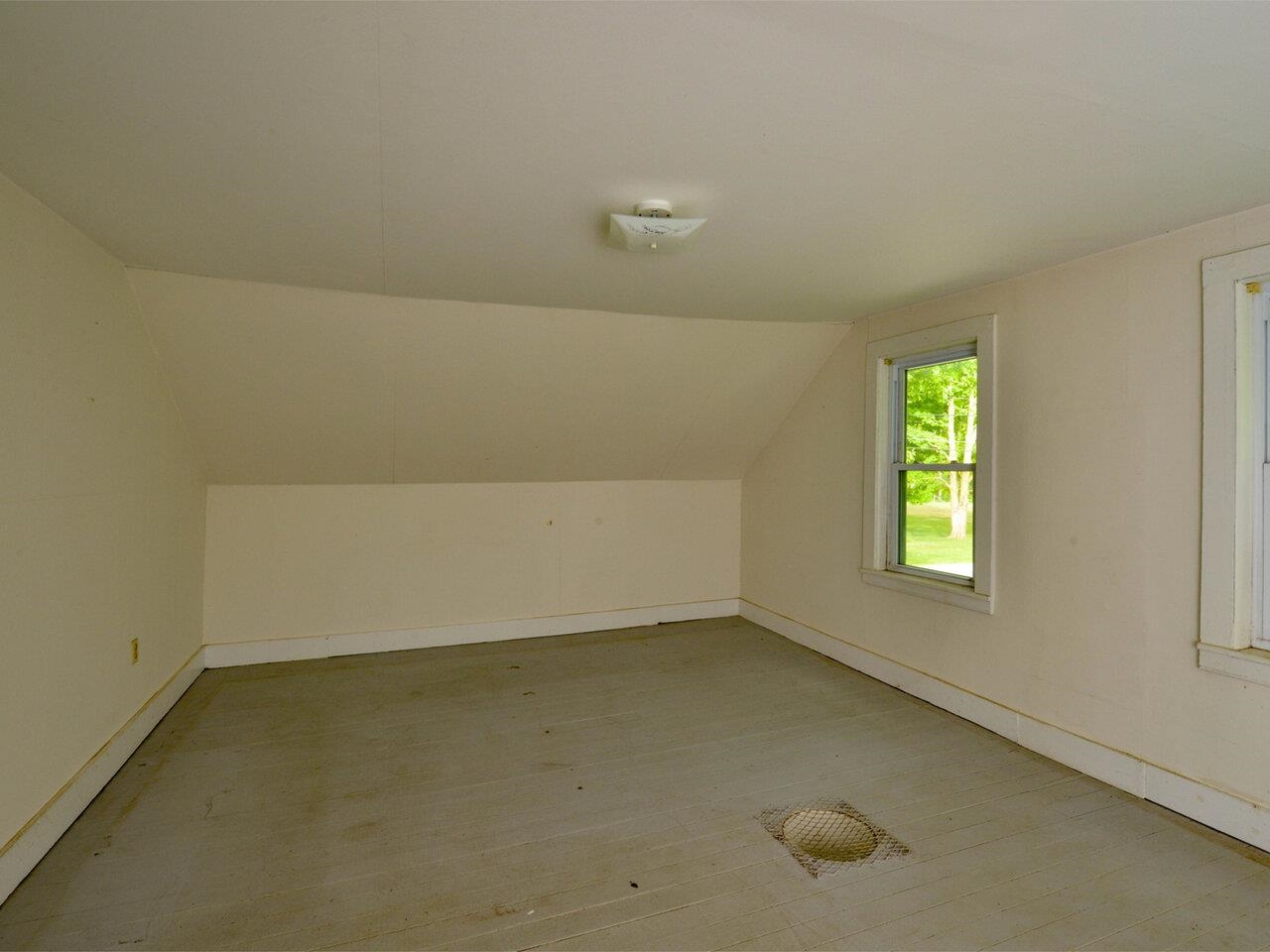 2957 Carter Hill Road Highgate, VT 05488 - Photo 17 of 34