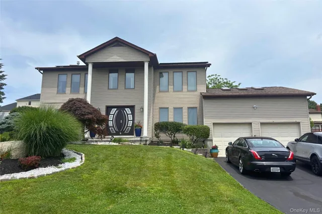 $925,000 | 8 Lynch Court, Garnerville, NY 10923