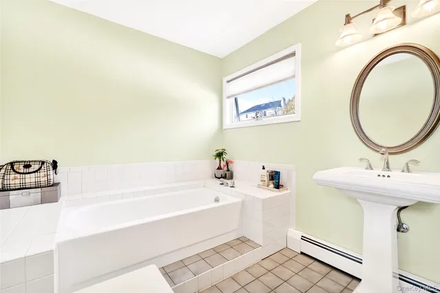 $925,000 | 8 Lynch Court, Garnerville, NY 10923