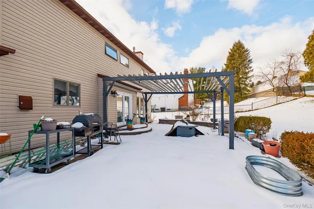 $925,000 | 8 Lynch Court, Garnerville, NY 10923