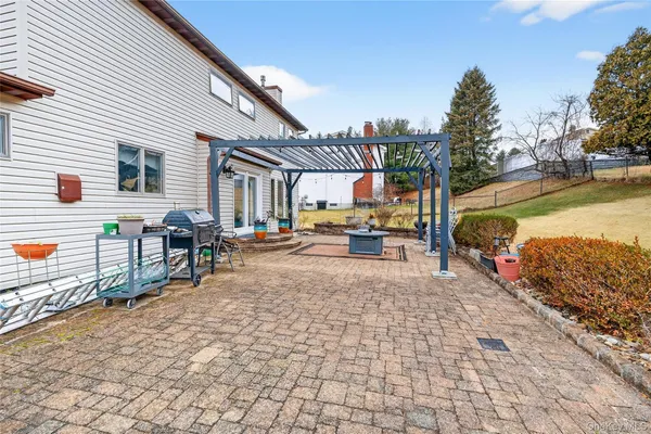 $875,000 | 8 Lynch Court, Garnerville, NY 10923