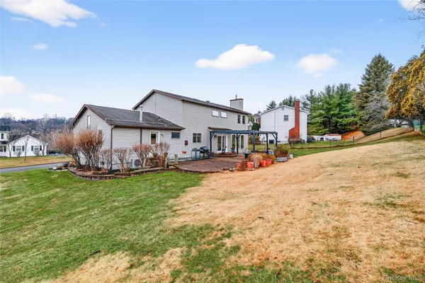 $875,000 | 8 Lynch Court, Garnerville, NY 10923