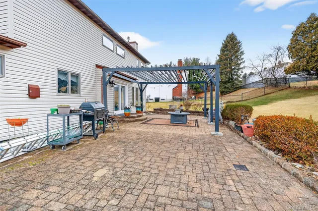 $925,000 | 8 Lynch Court, Garnerville, NY 10923