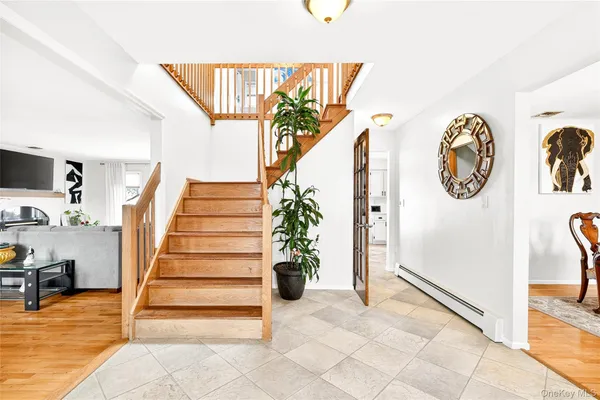 $875,000 | 8 Lynch Court, Garnerville, NY 10923