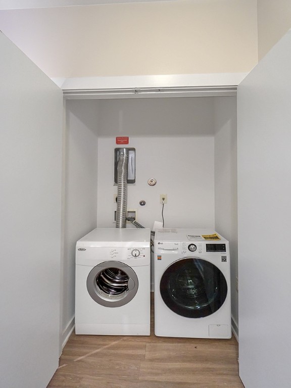 1900 Barton Springs Road, Unit 4013A Austin, TX 78704 - Photo 11 of 31 a utility room with dryer and washer