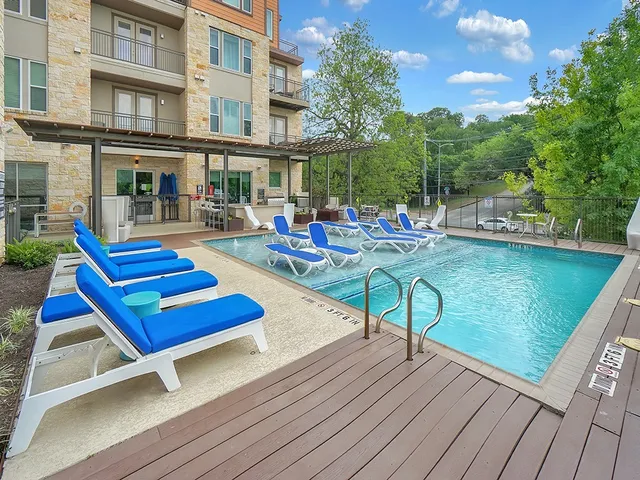 $1,650 | 1900 Barton Springs Road, Unit 4013A, Austin, TX 78704