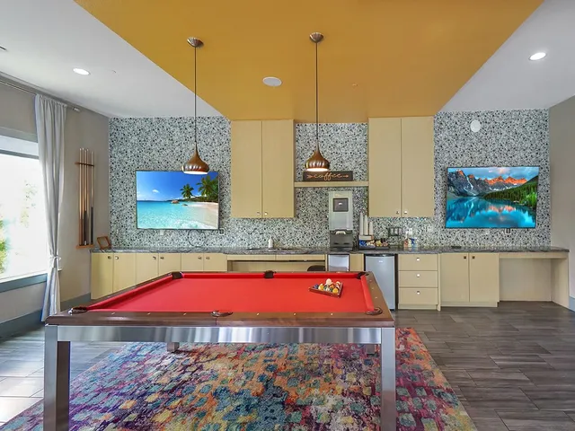 $1,650 | 1900 Barton Springs Road, Unit 4013A, Austin, TX 78704