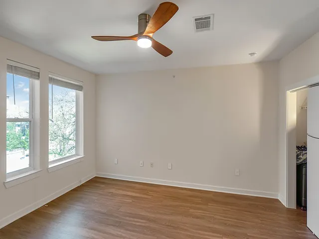 $1,650 | 1900 Barton Springs Road, Unit 4013A, Austin, TX 78704