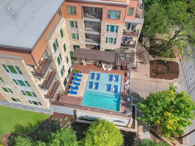 $1,650 | 1900 Barton Springs Road, Unit 4013A, Austin, TX 78704