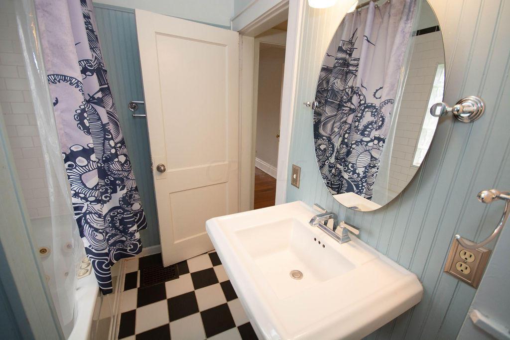 110 Tibet Road Columbus, OH 43202 - Photo 27 of 35