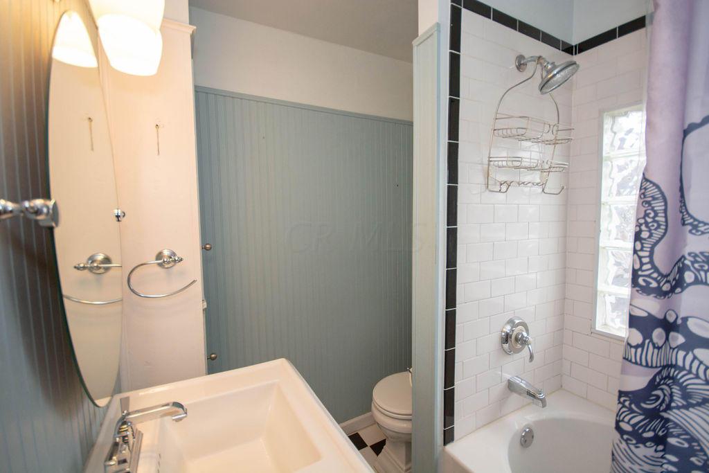 110 Tibet Road Columbus, OH 43202 - Photo 28 of 35