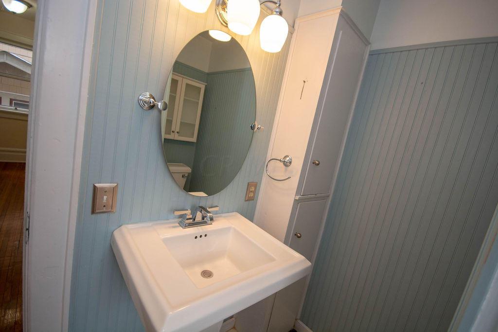 110 Tibet Road Columbus, OH 43202 - Photo 29 of 35