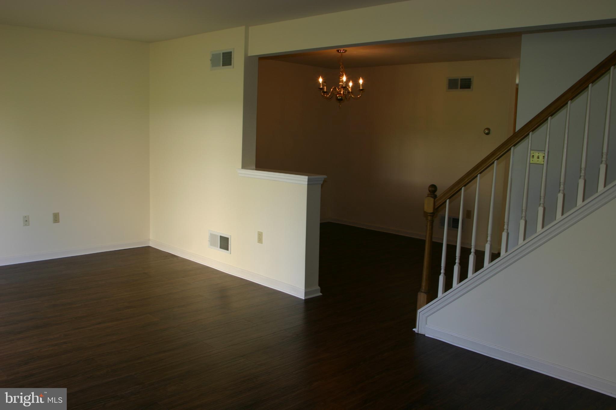 19-3 Cranberry Ridge, Unit 193 Reading, PA 19606 - Photo 7 of 22 Spacious living area with elegant charm.