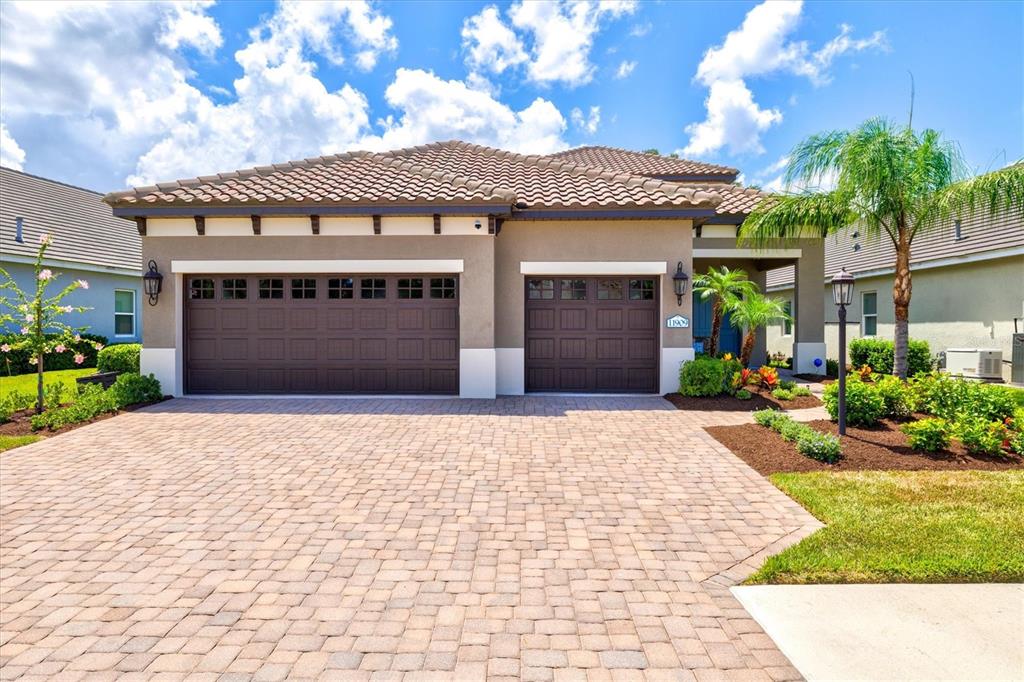 11909 Hunters Creek Road Venice, FL 34293 - Photo 5 of 94