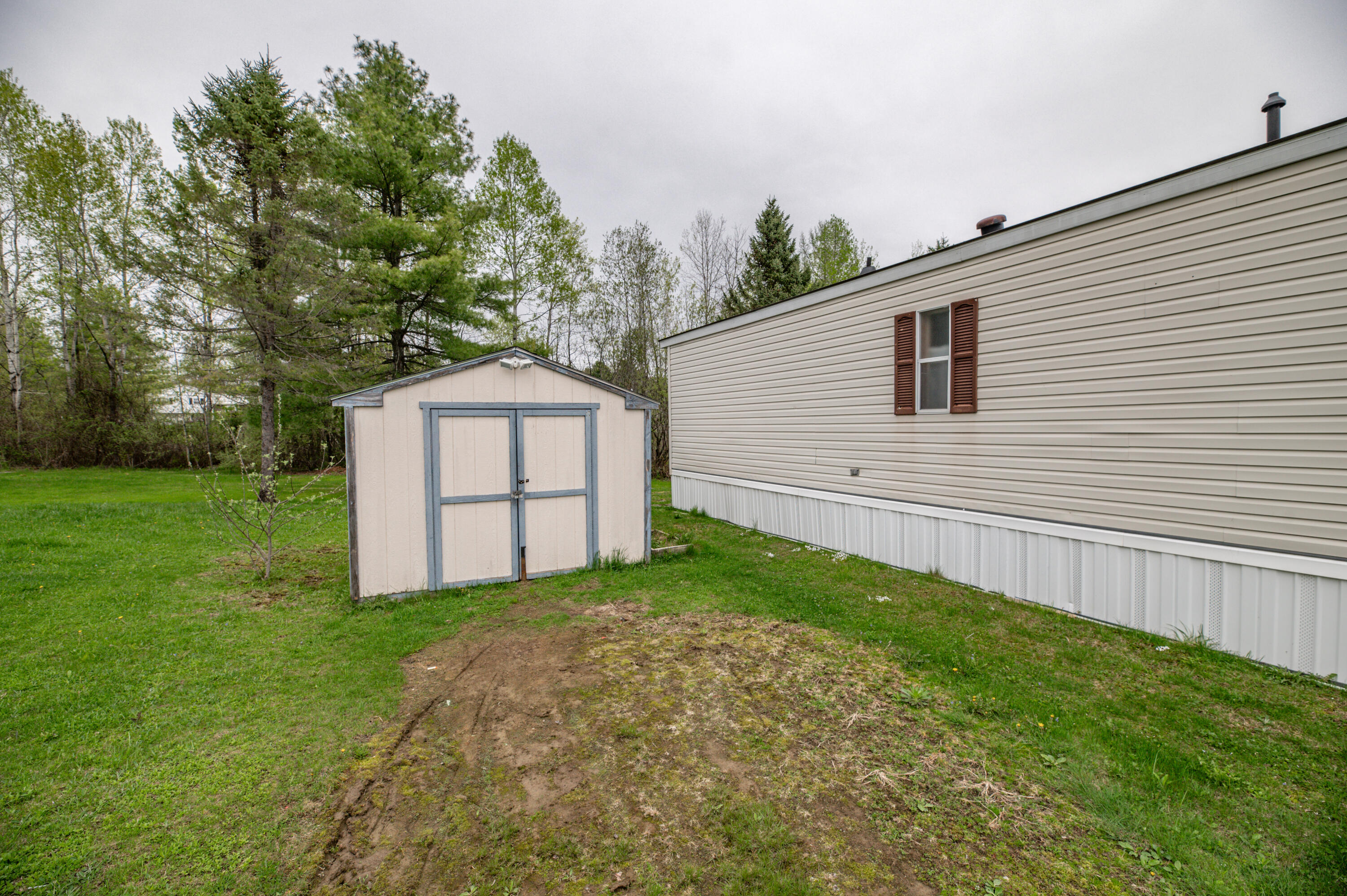 19 Village Green Road Waterville, ME 04901 - Photo 6 of 18 Exterior10 (9)