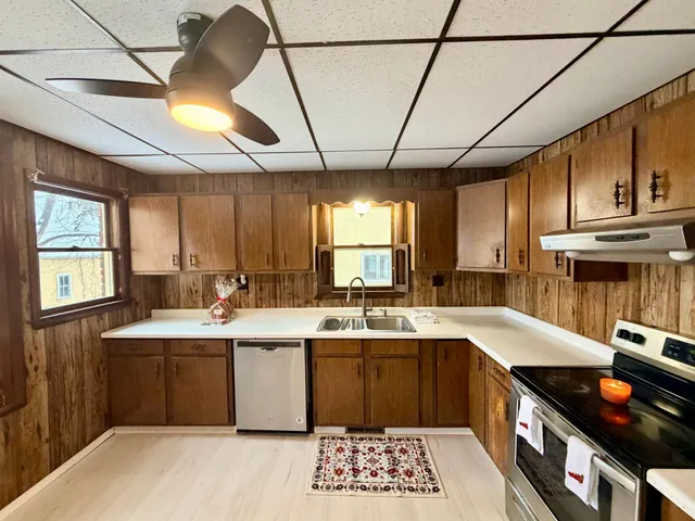 $162,500 | 126 2nd Street Southwest, Chisholm, MN 55719