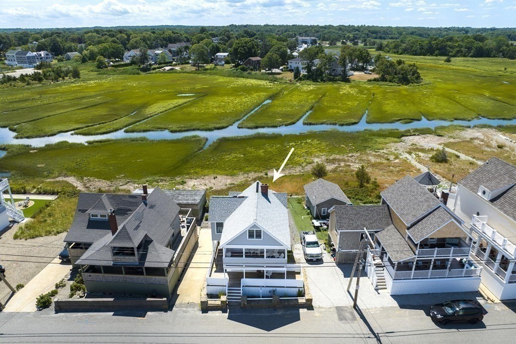 107 Glades Road Scituate, MA 02066 - Photo 4 of 34 Gallery Image 4