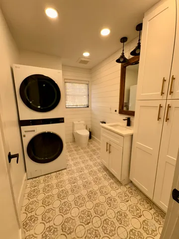 $4,200 | 17 Zabriskie Street, Unit 1705, Hackensack, NJ 07601