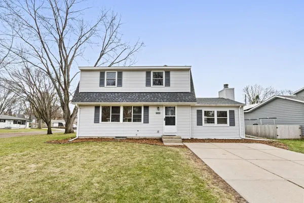 $350,000 | 1948 Lakeaires Boulevard, White Bear Lake, MN 55110