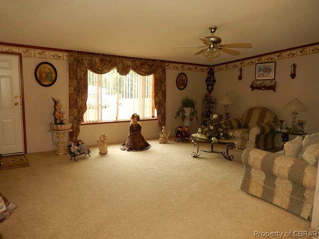 11607 Woods Cross Road Gloucester, VA 23061 - Photo 12 of 32