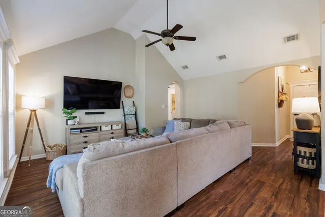 $275,000 | 7559 Kayla Drive, Hahira, GA 31632