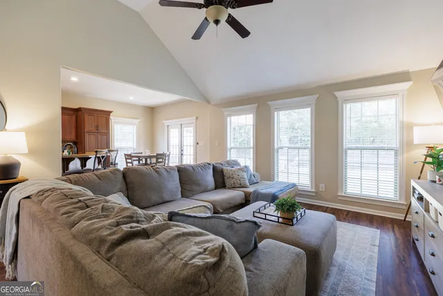 $275,000 | 7559 Kayla Drive, Hahira, GA 31632