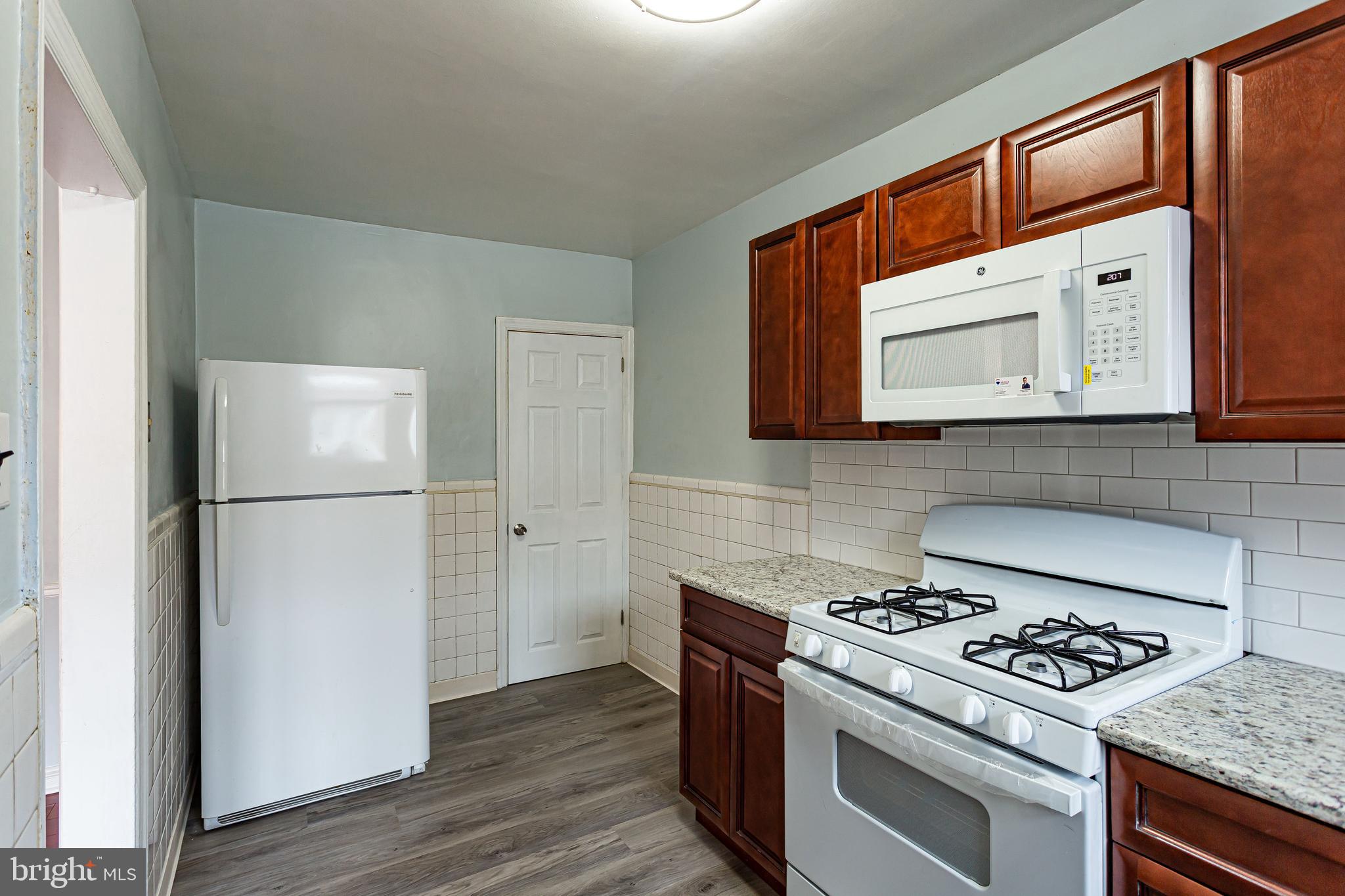 627 Andover Road Upper Darby, PA 19082 - Photo 15 of 32